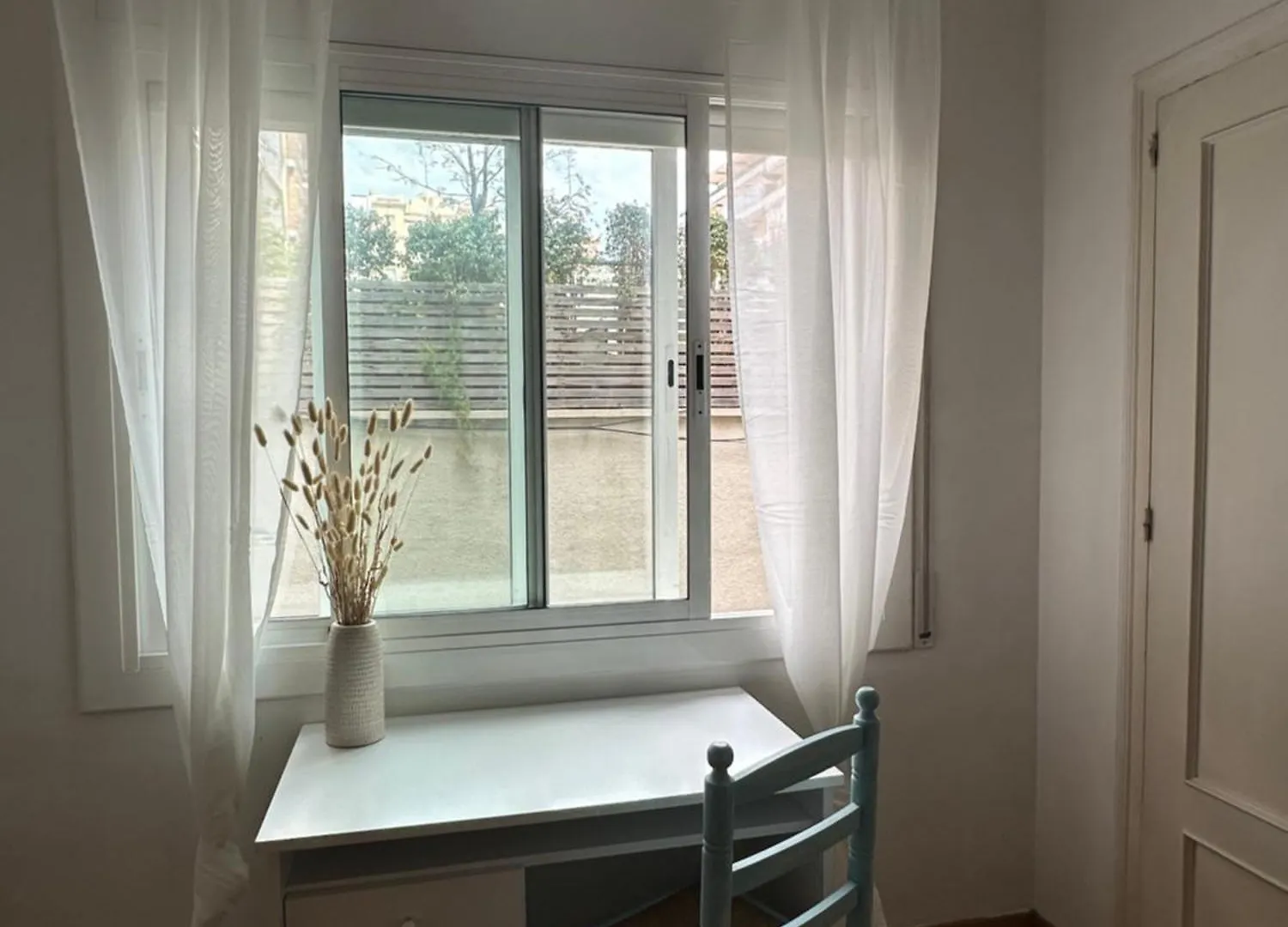 Rooms In Spacious Apartment In City Center 巴塞罗那 西班牙