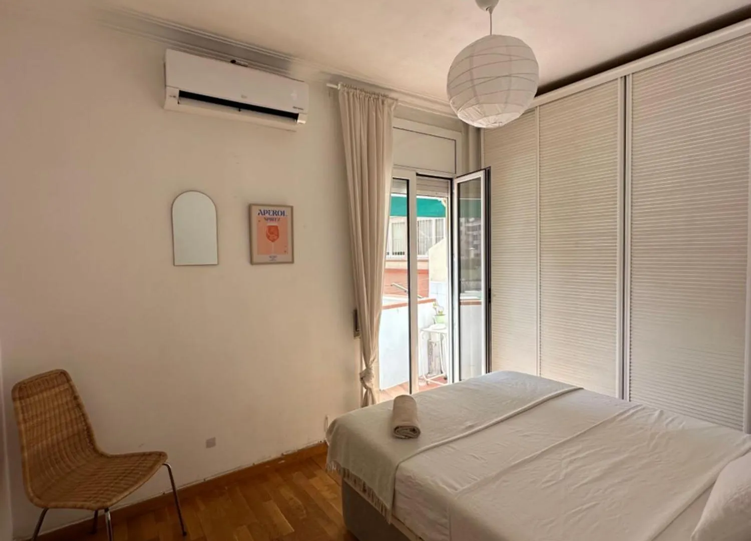 Rooms In Spacious Apartment In City Center Barcelona 0*,  Spain