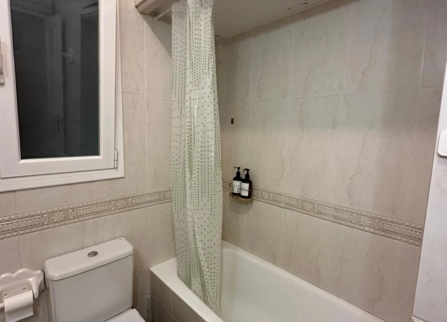 Rooms In Spacious Apartment In City Center Barcelona 0*,