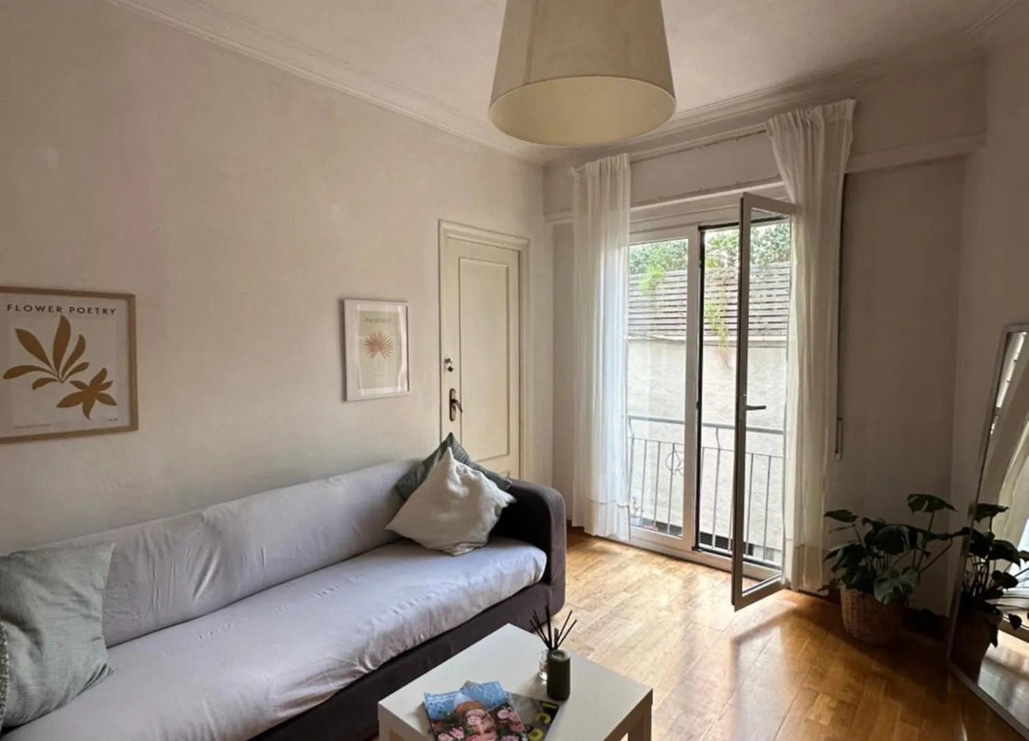 Rooms In Spacious Apartment In City Center Barcelona